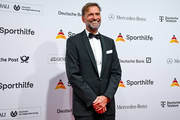 Fußball, Jürgen Klopp erhält den Orden CBE vom britischen Königshaus, Archivbilder