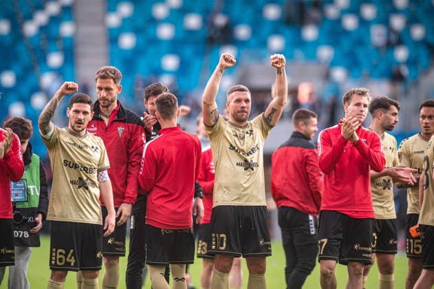 Fußball, Polen, Wisla Plock - Gornik Zabrze mit Lukas Podolski