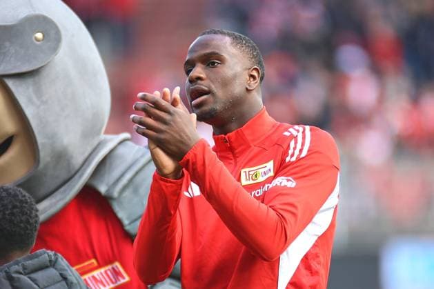 Fußball, Ilyas Ansah wechselt zum Premier League-Aufsteiger Hull City, Archivbilder