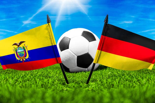 Fußball, FIFA WM 2026, Spielpaarungen und Nationalfahnen teilnehmender Nationen - Symbolbilder