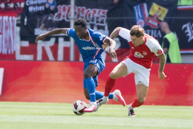 Fußball, RL Nordost, Hallescher FC - FC Rot-Weiß Erfurt