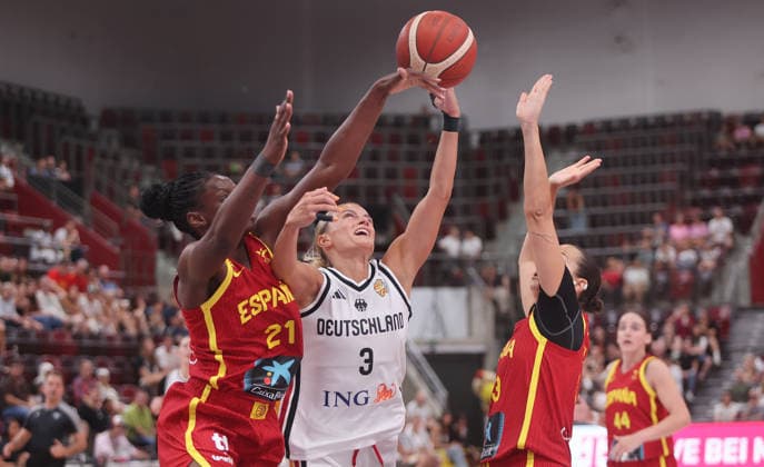 Basketball, Frauen, Länderspiel, Deutschland - Spanien