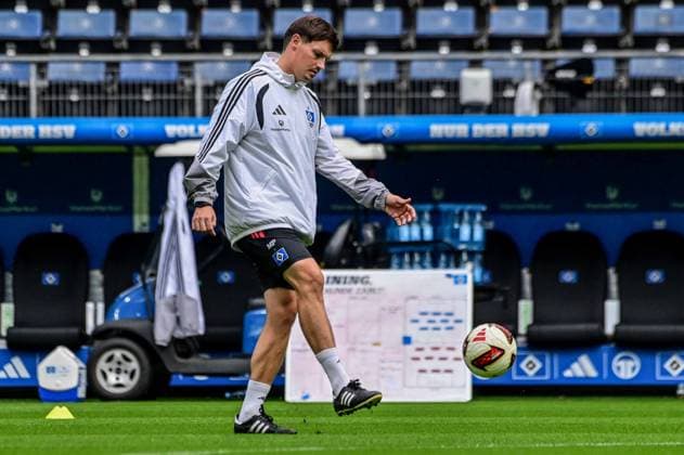 Fußball, Hamburger SV, Trainer Merlin Polzin verlängert Vertrag bis 2029 - Archivbilder