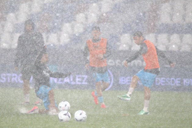 Fußball, Spanien, UD Levante - Atletic Bilbao, Absage wegen Starkregens