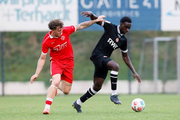 Fußball, Testspiel, SV Schermbeck - Rot-Weiss Essen