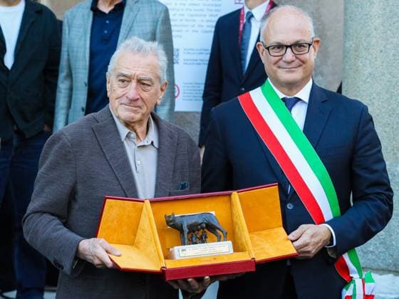 Robert De Niro erhält Kapitolinische Wölfin in Rom