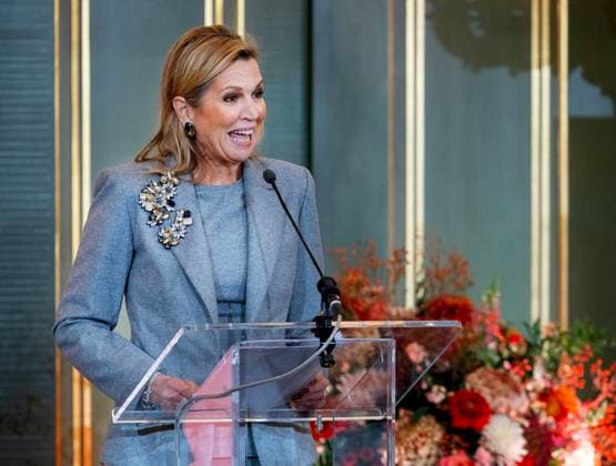 Königin Maxima bei der Gründung der Stiftung Finanziell Gesunde Niederlande in Den Haag