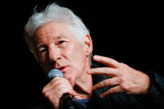 Richard Gere bei Grundsteinlegung für pädiatrische Onkologie in Murcia