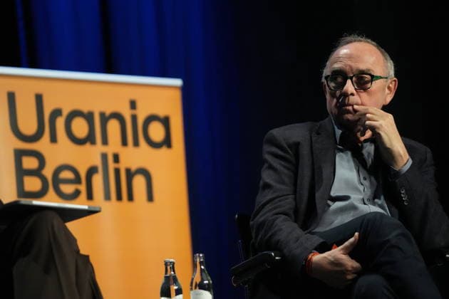 Berlin, Buchvorstellung und Diskussion, Cum Ex, Milliarden und Moral in der Urania