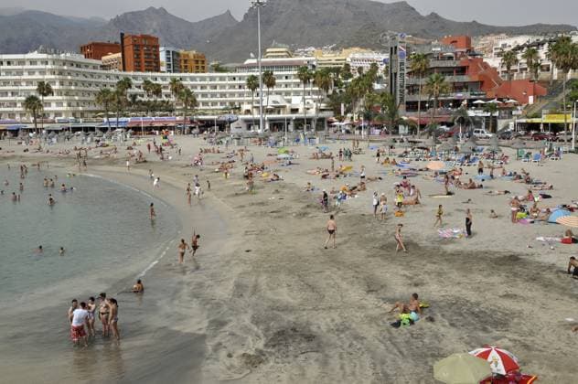 Teneriffa, Strand La Pinta in Costa Adeje wegen Bakterienwerten gesperrt