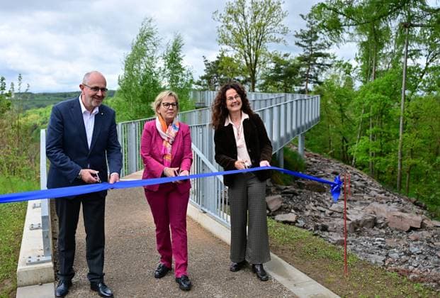 Sachsen, Wismut eröffnet neue Aussichtsplattform am Schacht 371 bei Hartenstein