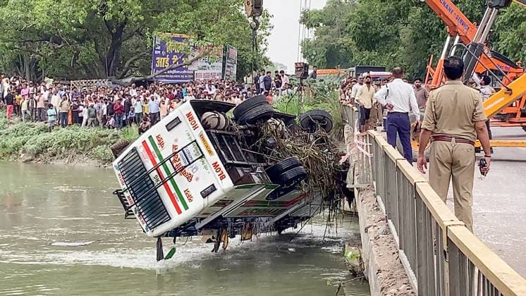 Indien, Busunglück in Kanpur