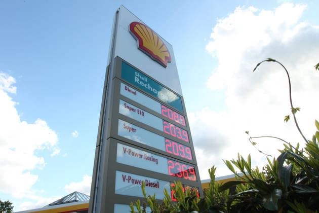 Hamburg, Preistafel an Tankstelle