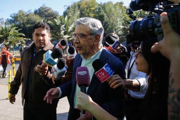 Chile, Joaquin Lavin besucht Sohn in Untersuchungshaft in Santiago de Chile
