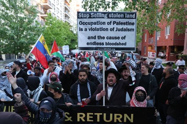 USA, Pro-palästinensischer Protest gegen israelisches Immobilien-Event in New York