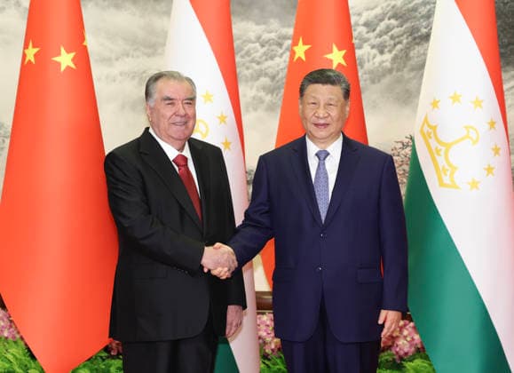 Peking, Xi Jinping empfängt Emomali Rahmon