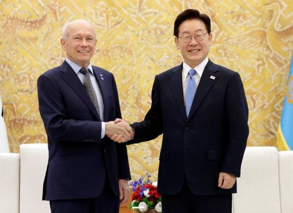 Seoul, Peter Howitt zu Gast in Südkorea