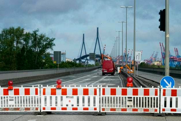 Hamburger, Kohlebrandbrücke für Wartungsarbeiten gesperrt