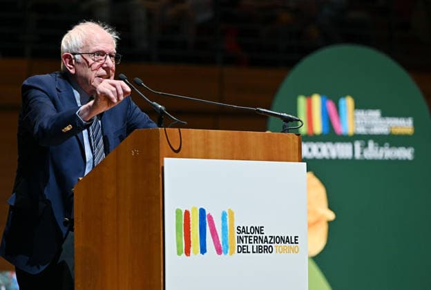 Bernie Sanders besucht Buchmesse in Turin