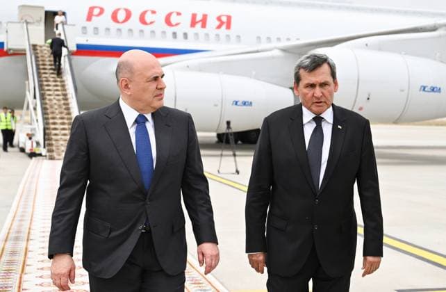 Turkmenistan, Michal Mischustin zu Besuch in Aschgabat