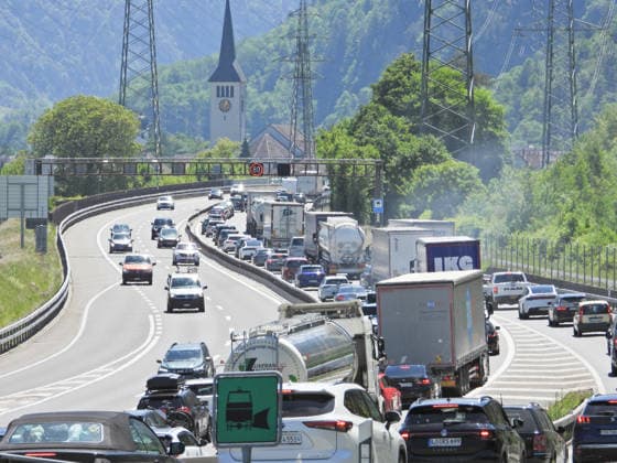 Schweiz, Stau auf der Gotthardautobahn