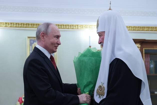 Russland, Wladimir Putin gratulier Patriarch Kyrill zu seinem Namenstag in Moskau