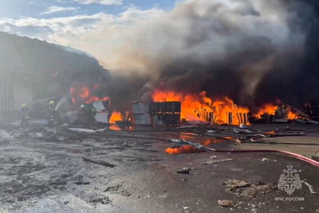 Russland, Brand auf dem Gelände des Topolyok-Marktes in Moskau