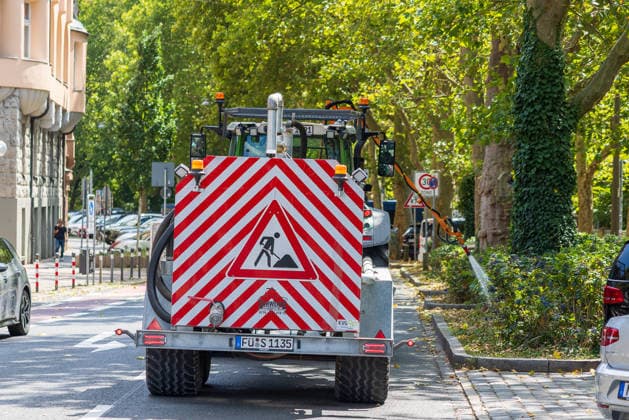 Bayern, Hitze in Nürnberg, Kühlung von Straßen und Straßenbahnschienen
