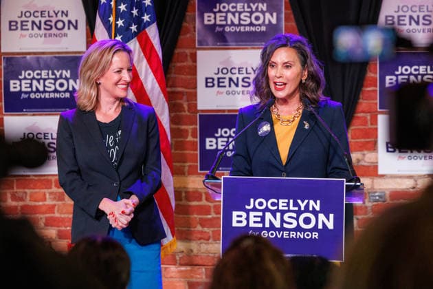 USA, Senatswahlen, Wahlkampfauftritt von Gretchen Whitmer und Jocelyn Benson in Lansing, Michigan