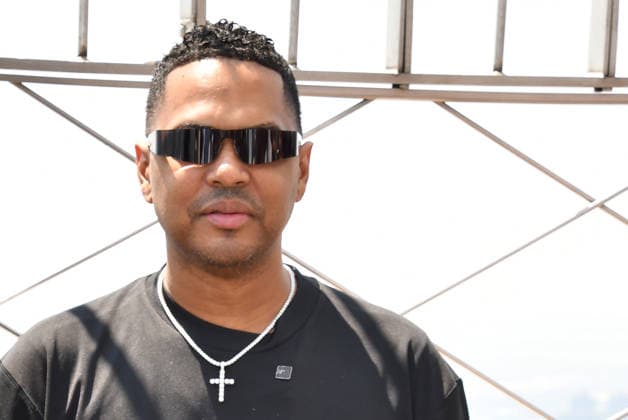 Celebrity, Santiago Matias besucht das Empire State Building in New York