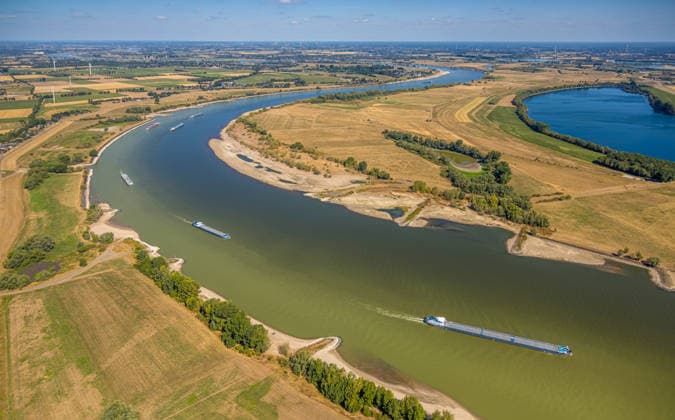 NRW, Rhein-Niedrigwasser - Luftbilder