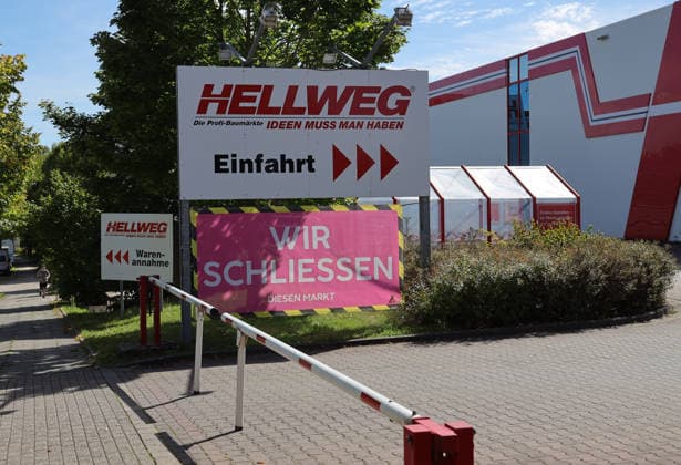 Räumungsverkauf in Hellweg Filialen wegen Insolvenz, Archivbilder