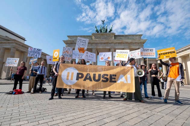 Berlin, Demonstration für ein internationales KI-Moratorium