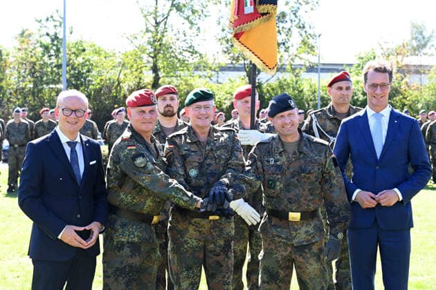 NRW, Feierliche Übergabe des Landeskommandos Nordrhein-Westfalen der Bundeswehr in Düsseldorf