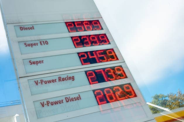 Berlin, Preistafeln an Tankstellen