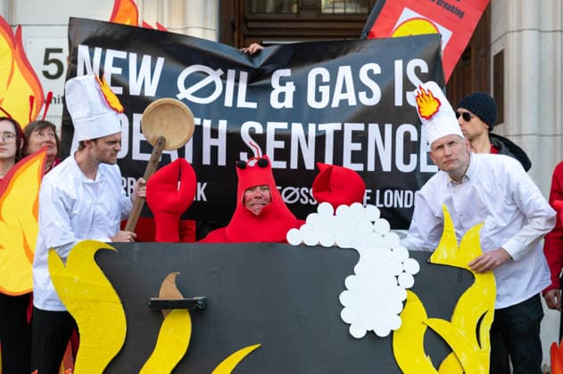 Großbritannien, Fossil Free London Protest gegen Rosebank-Ölfeld in London