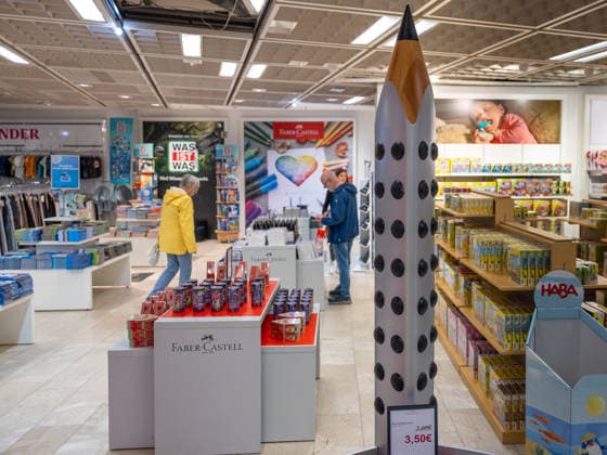 Bayern, Faber-Castell eröffnet Pop-up-Store im Wöhrl-Outlet in Nürnberg