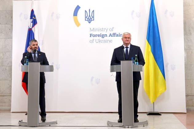 Kyjiw, Andrii Sybiha trifft Tone Kajzer