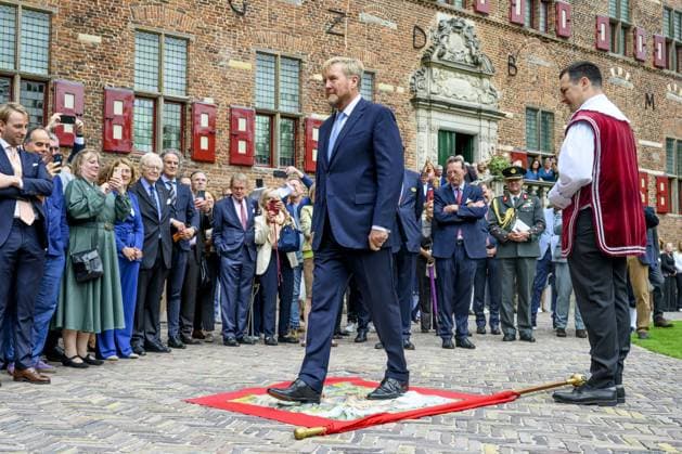 Royals, Niederlande, König Willem-Alexander besucht nach Restaurierung das Huis Bergh Kasteel in s-Heerenberg