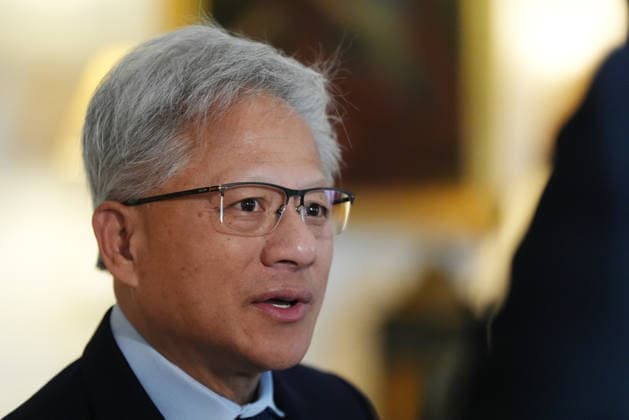 Großbritannien, Nvidia-Chef Jensen Huang gibt Pool-Interview vor KI-Treffen mit König Charles III. in Cumnock