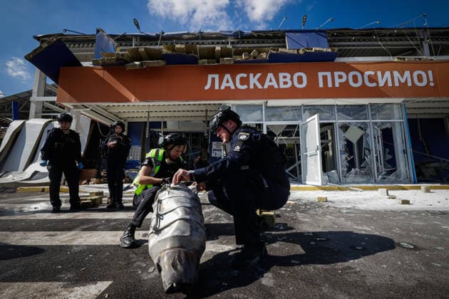 Ukraine, Eindrücke nach Angriff auf Charkiw