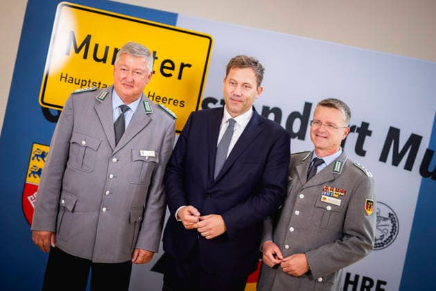Nordrhein-Westfalen, Lars Klingbeil bei Feier zum 70-jährigen Bestehen des Bundeswehrverbands in Münster