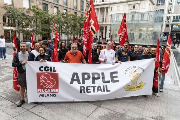 Italien, Streik von Apple-Store-Mitarbeitern in Mailand