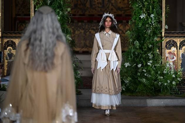 London Fashion Week, Bora Aksu Modenschau