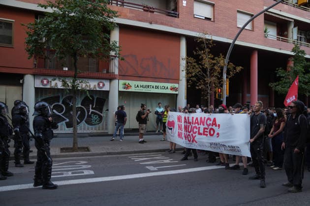 Spanien, Antifaschistische Kundgebung gegen Vox-Veranstaltung in Barcelona
