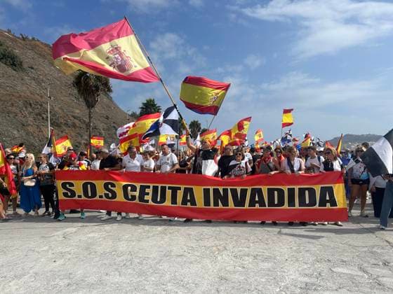 Spanien, Demonstration für spanische Identität und Grenzschutz in Ceuta