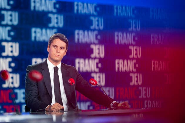 Frankreich, Gabriel Attal bei France 2 Interview in Paris