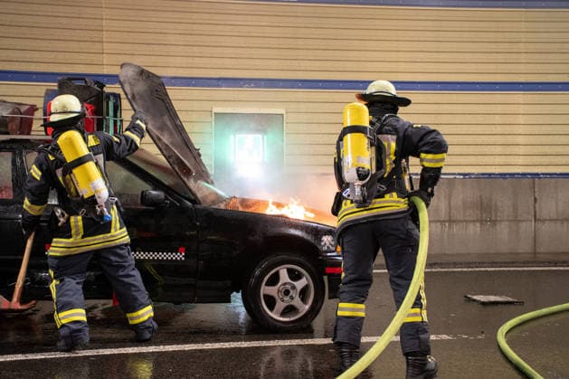 Rheinland-Pfalz, Feuerwehr und Rettungsdienst üben Tunneleinsatz bei Mainz