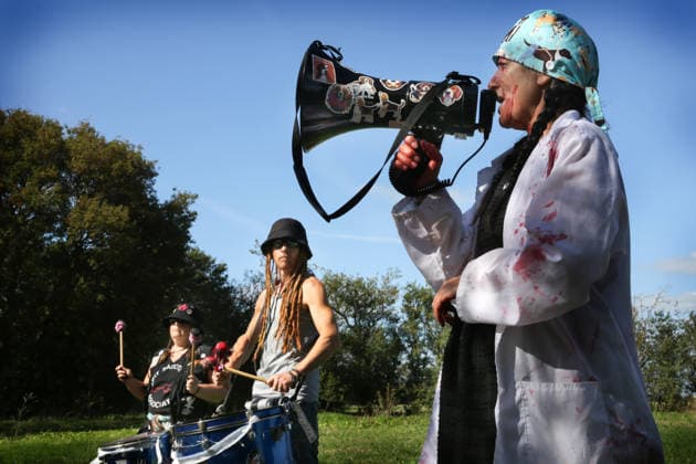 Großbritannien, Tierschützer protestieren vor MBR Acres zum 50. Jahrestag der Animal Liberation Front