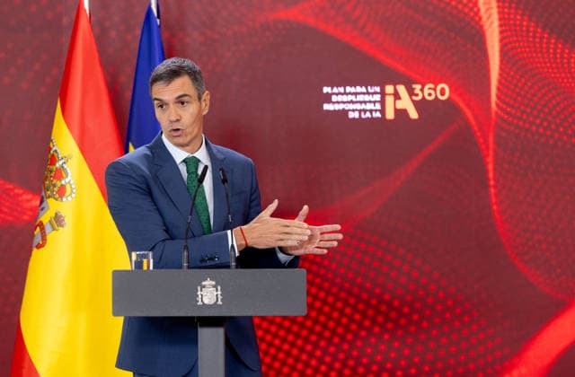 Spanien, Pedro Sanchez Rede in Madrid